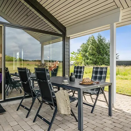 Modern And Stylish Near Gjerrild Nordstrand * Грена