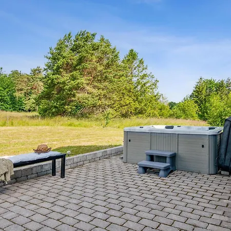 Modern And Stylish Near Gjerrild Nordstrand Casa de Férias