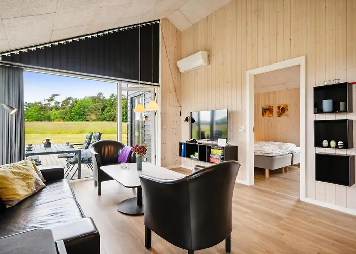 Modern And Stylish Near Gjerrild Nordstrand