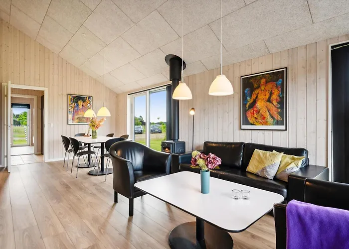 Modern And Stylish Near Gjerrild Nordstrand Дом отдыха Грена