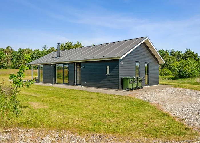 Дом отдыха Modern And Stylish Near Gjerrild Nordstrand